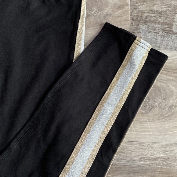 Garage Leggings - Picture 3 of 3